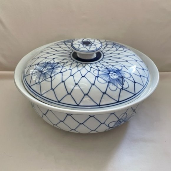 Dining Vintage Japanese Blue And White Porcelain Lidded Casserole